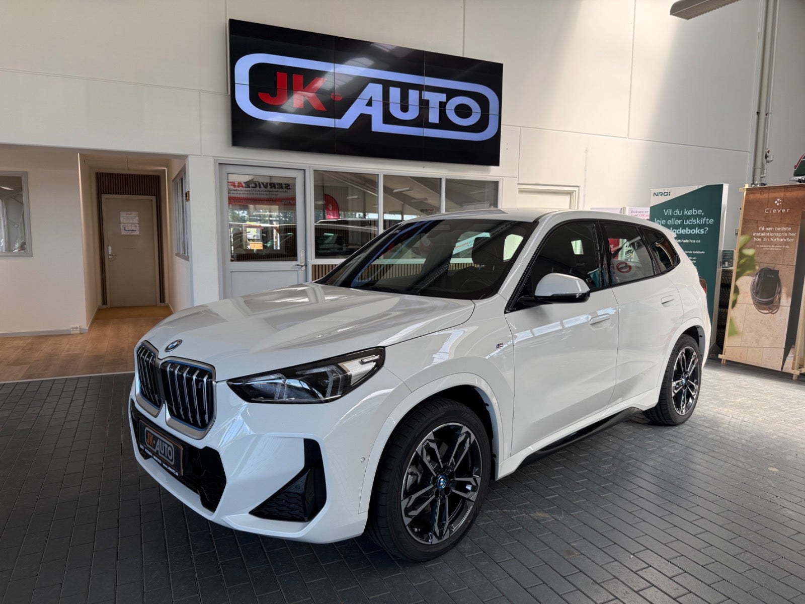 BMW - iX1 - 379284318 - Jk Auto